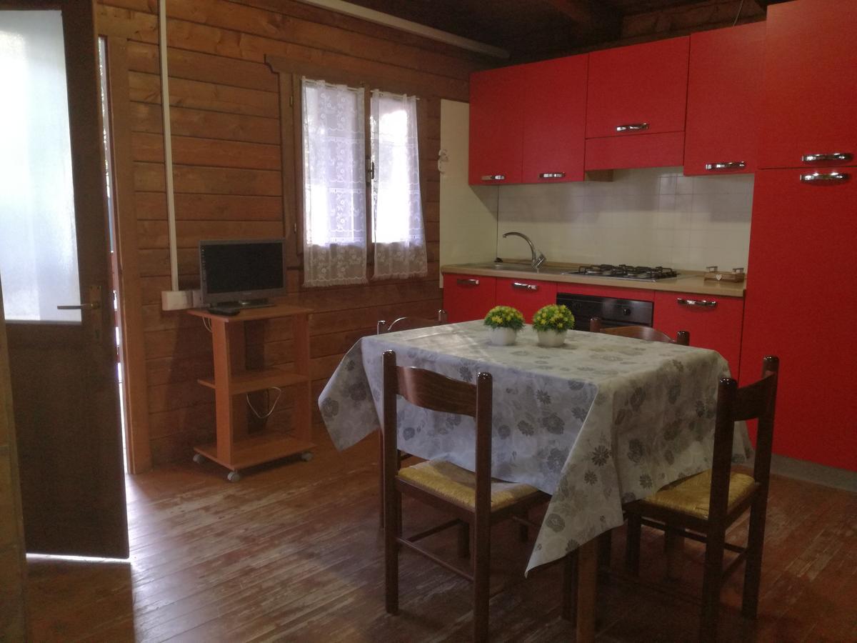 Campeggio Italia Марина-ди-Масса Экстерьер фото